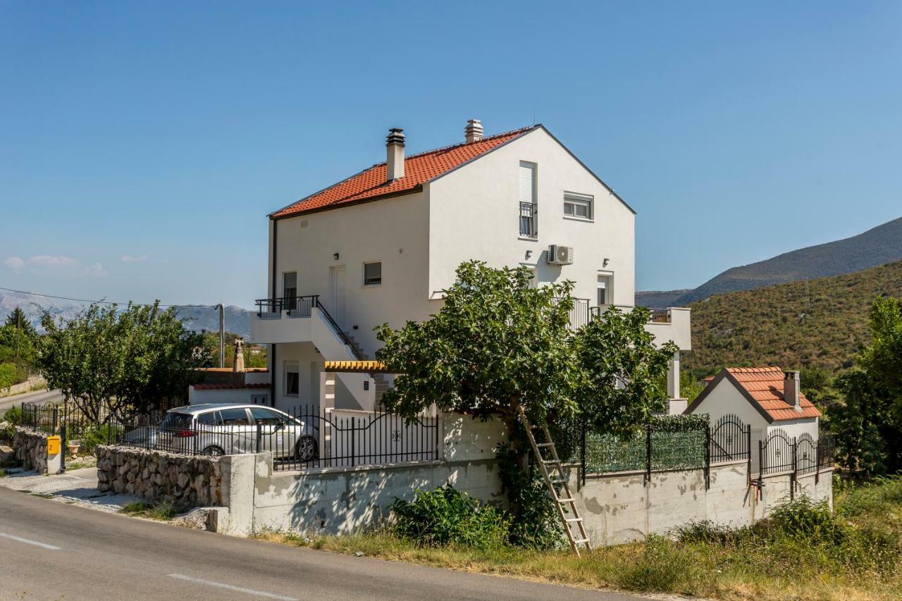 House Luce With Pool Lejlighed Čisla Eksteriør billede